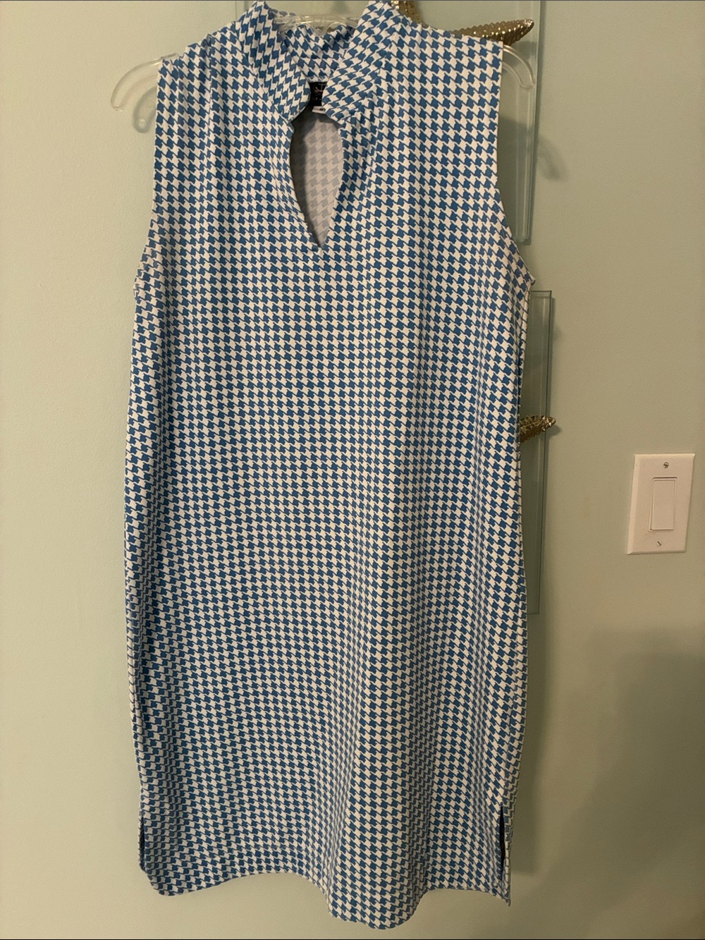 Sleeveless Blue & White Houndstooth Sports Dress. Size S.
